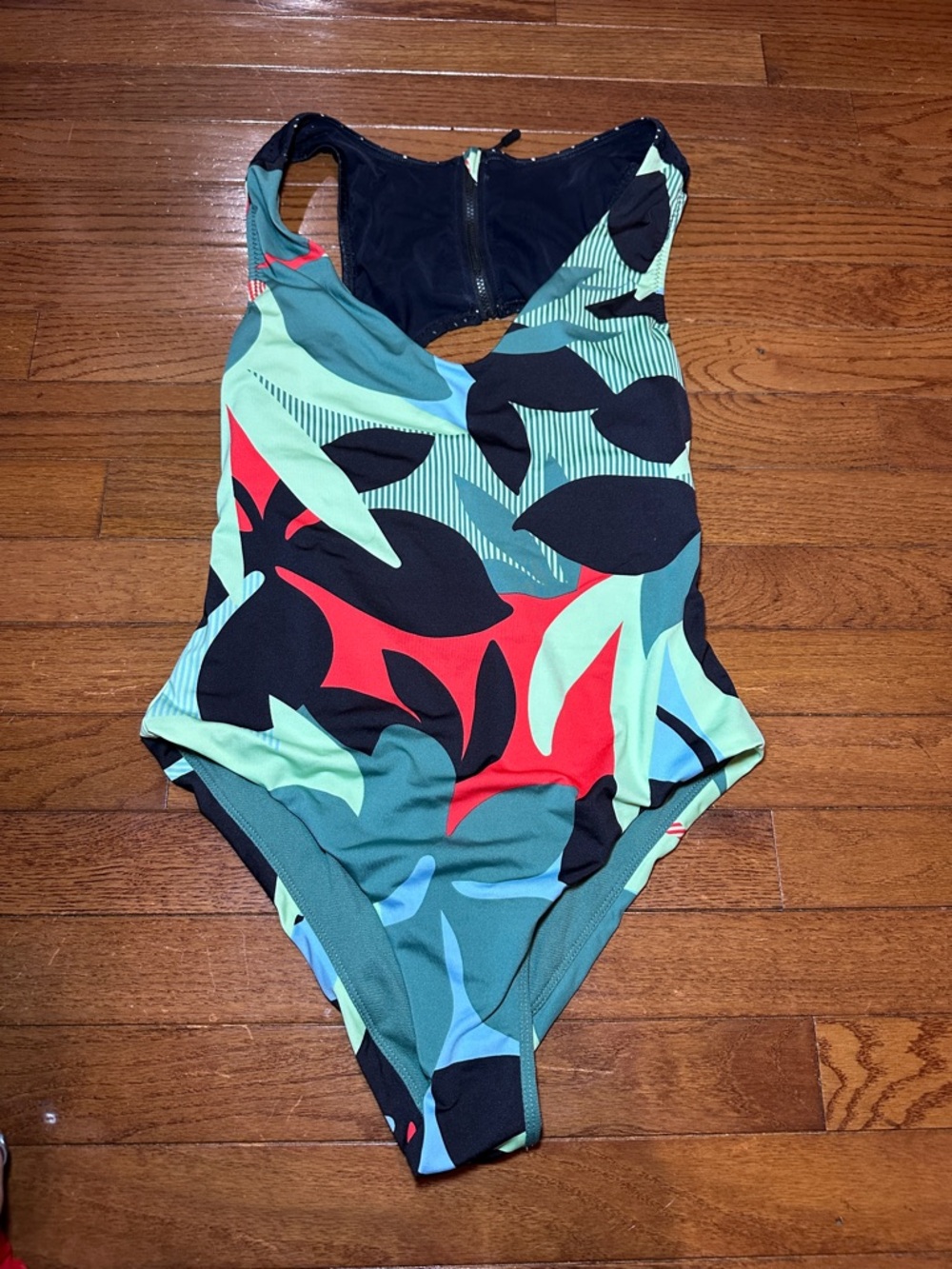 Nike Jungle Floral Keyhole Back One-Piece Swimsuit - M - Picture 2 of 5